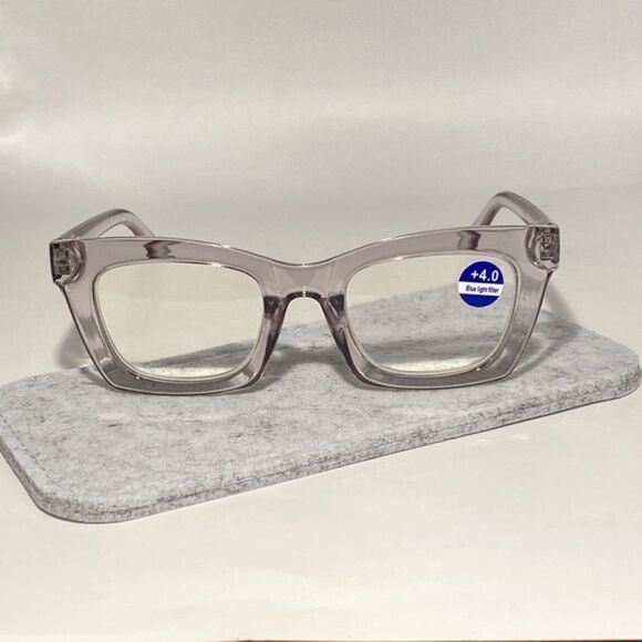 1334 Gretchen Reading Glasses 4.0 Square Clear Grey Frames NWT